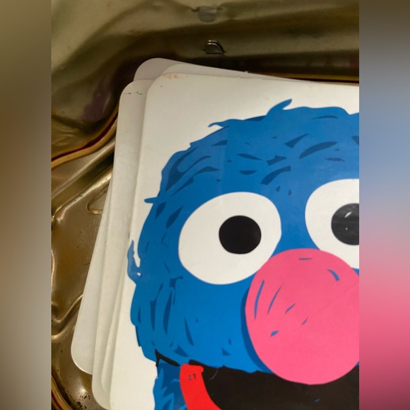 2005 Sesame Street Vintage Tin box with 36 card “matching game” set inside. - Picture 6 of 12